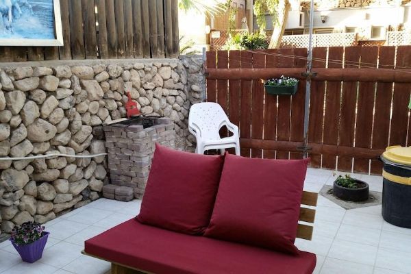 Zimmer Dora Dead Sea (Newe Zohar)